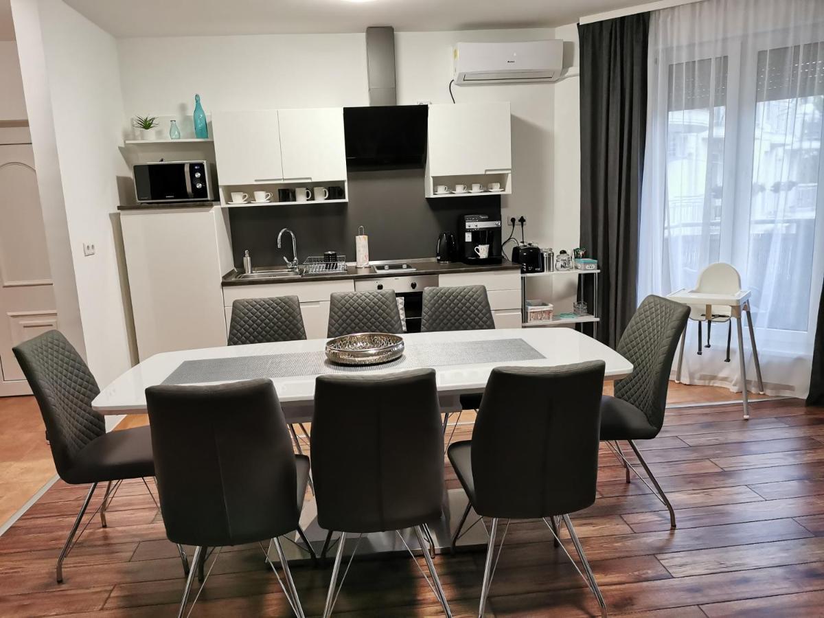 Freedom Apartman ハイデゥソボスロー エクステリア 写真